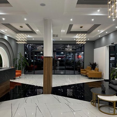 Hotel Maraj Ulcinj Buitenkant foto